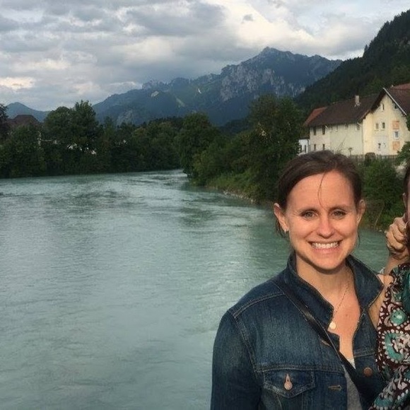 Meet your Posher, Kerry - Picture 1 of 1